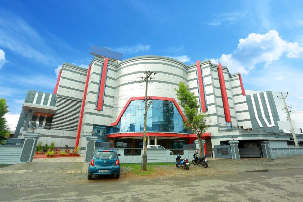 Capital O 14702 Kovilakam Residency Thrissur Exterior foto